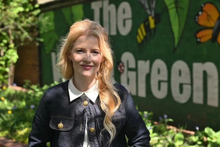 "Se puede oler el alcohol entre votaciones": la denuncia de una diputada verde en el Parlamento británico