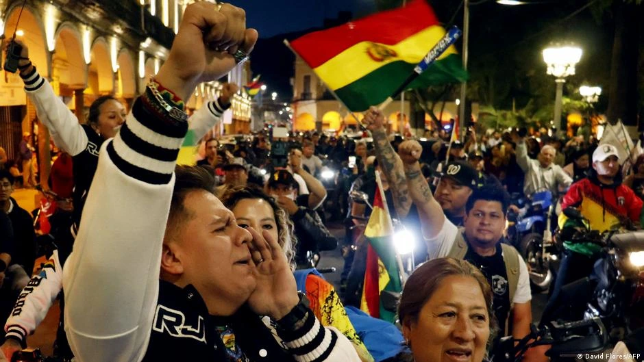 Marchas en cinco ciudades de Bolivia exigen fin de bloqueos