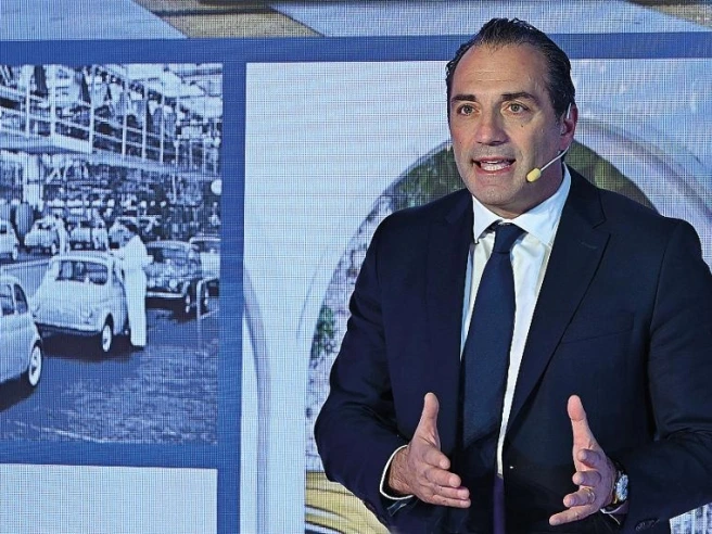 Stellantis: «Rafforzeremo il piano di investimenti da 2 miliardi sull’Italia, nessun taglio alle fabbriche nel Paese»