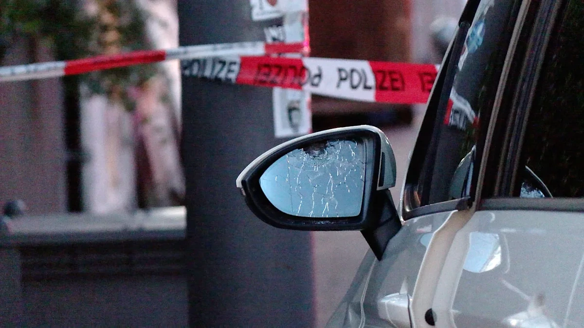 Nach Streit in Hamburg: Fahrgäste schießen auf Taxi