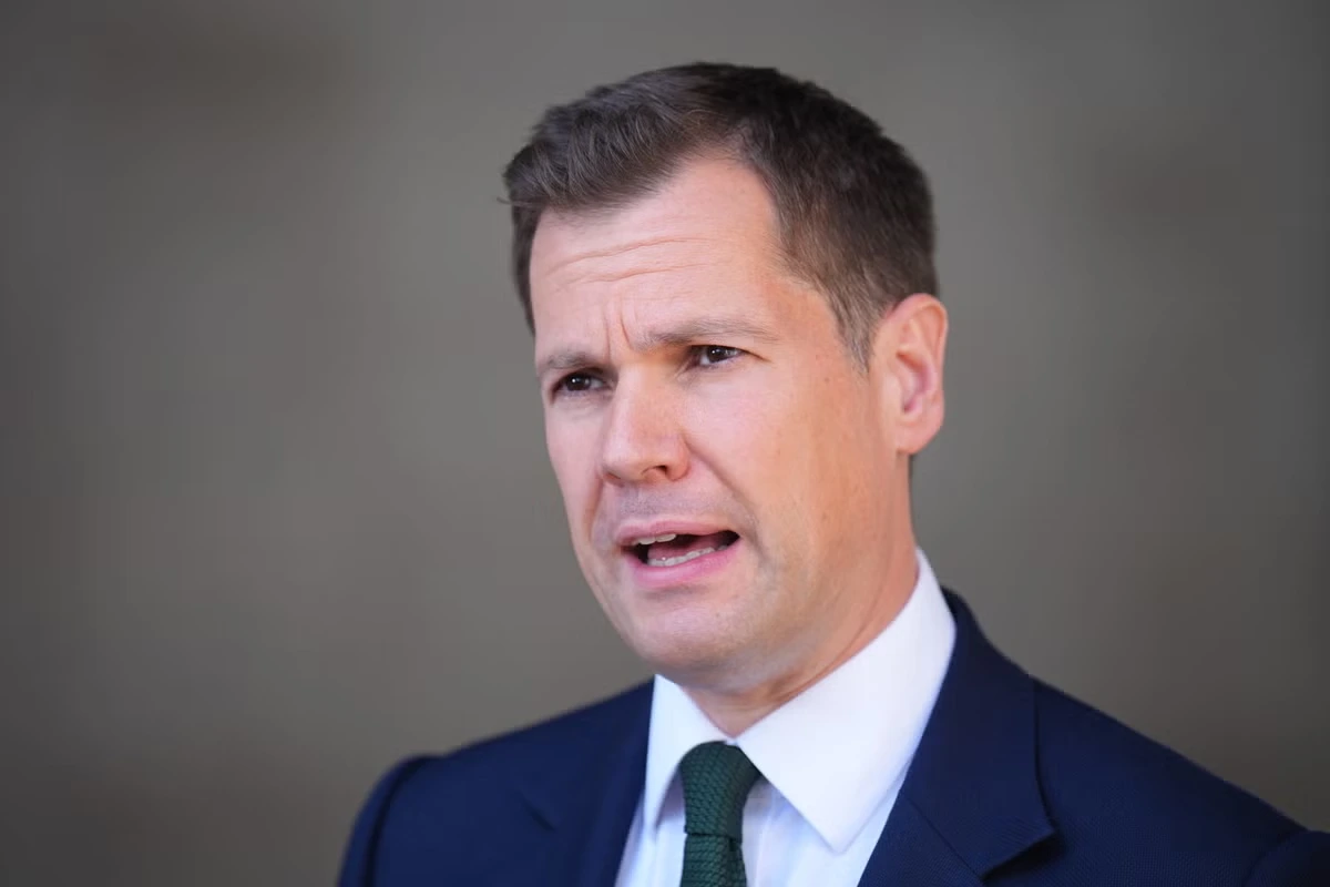 Reform’s Robert Jenrick and Zia Yusuf in public spat over party’s immigration policy