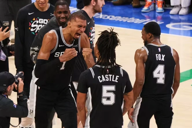 Victor Wembanyama propulse les San Antonio Spurs en finales de la NBA après avoir renversé le champion en titre