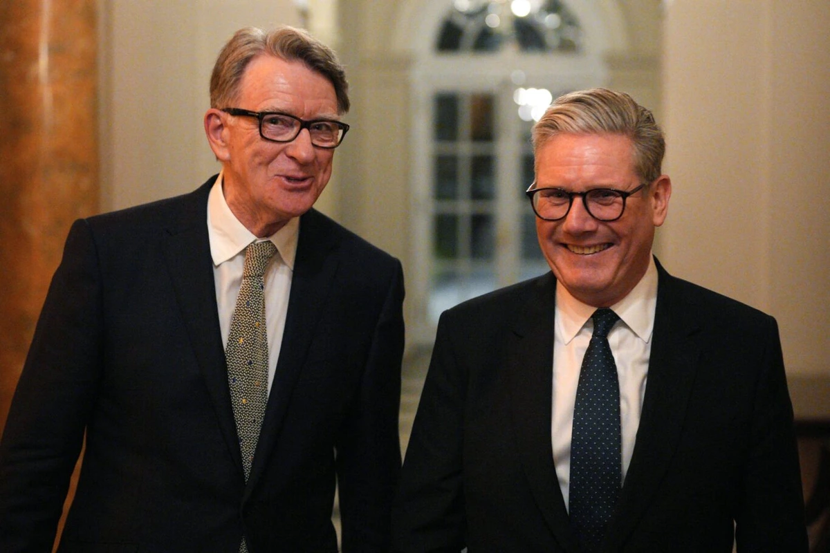 Unpopular Starmer a negative on the doorstep, Labour mayors warn as they fear local elections wipeout