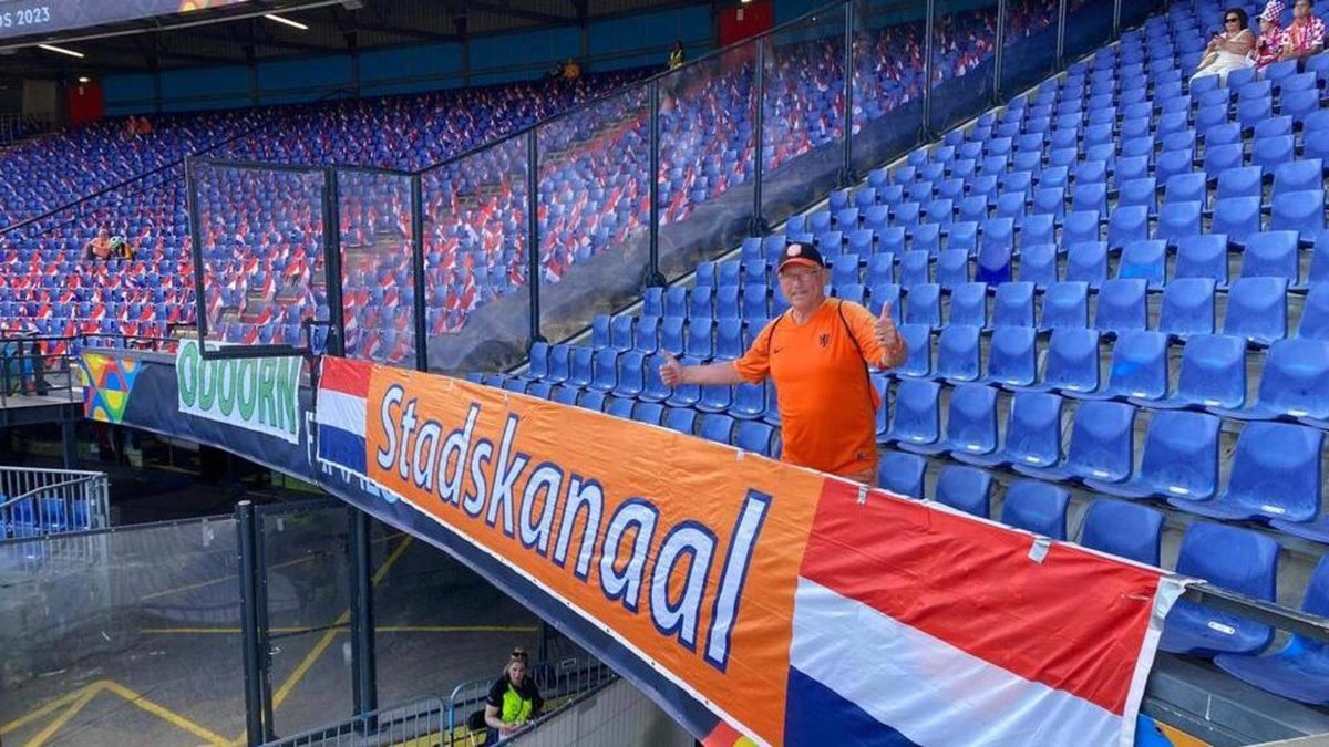 Beroemde oranje ’Stadskanaal-vlag’ van Gert (73) mag niet mee het stadion in tijdens WK voetbal: ’Stoer doen heeft geen zin’