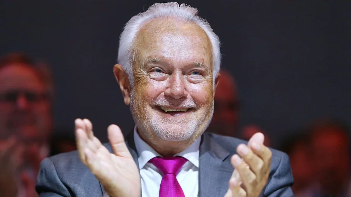 FDP wieder bei fünf Prozent: Nach Umfrage: Kubicki schreibt SMS an Merz: „Moin Friedrich“