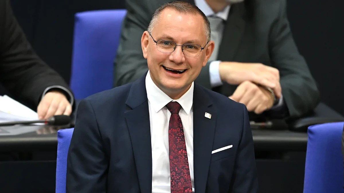 Rechter Rausch: Chrupallas Kiffer-Beichte