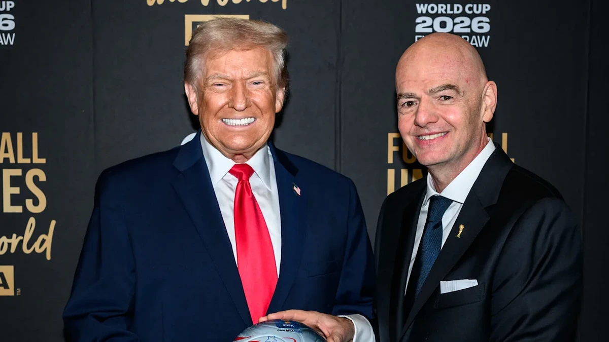 „Heiße Luft“ „Fremdschämen“: Reif-Abrechnung mit Trump und Infantino