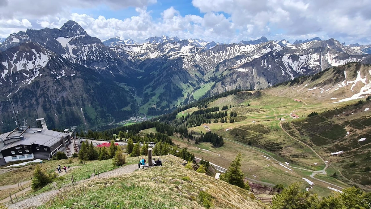 Kleinwalsertal: Deutscher Wanderer (59) stirbt bei Tour in Österreich