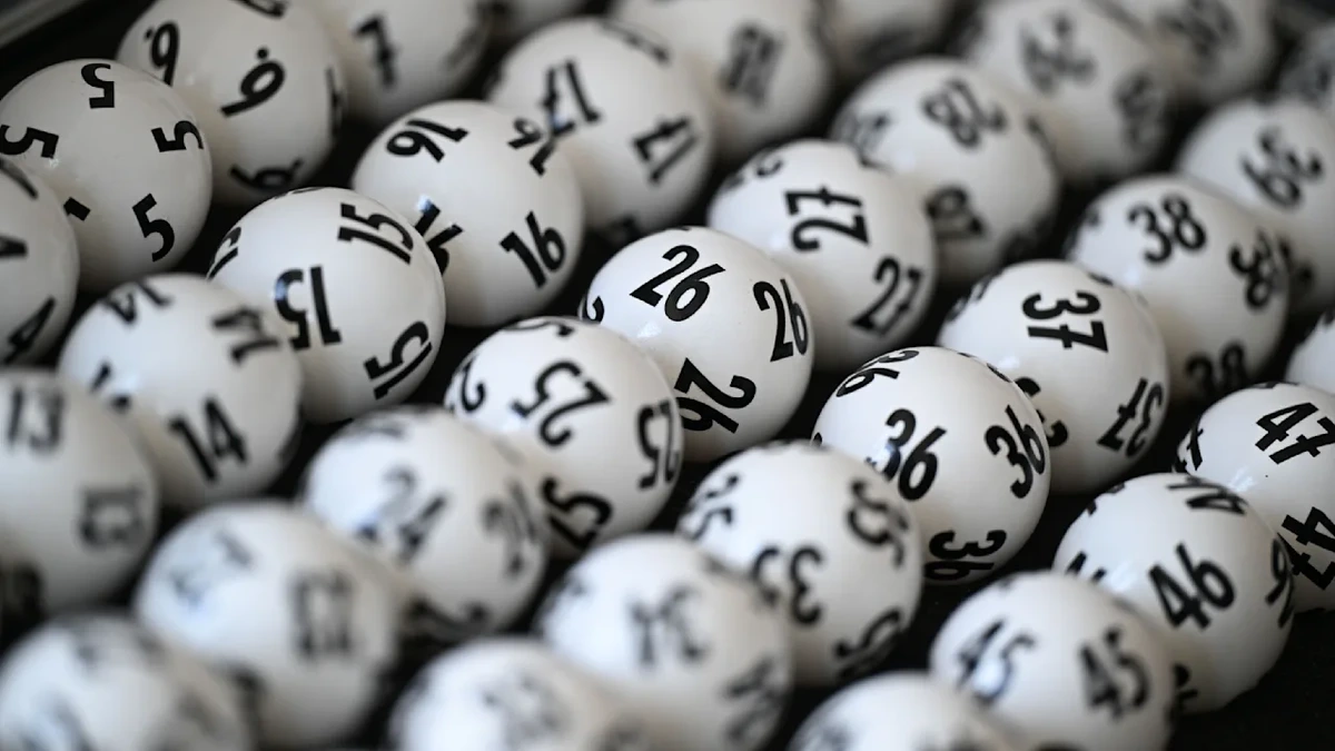 Lotto: Jackpot nicht geknackt, aber zwei Tipper räumen dennoch ab