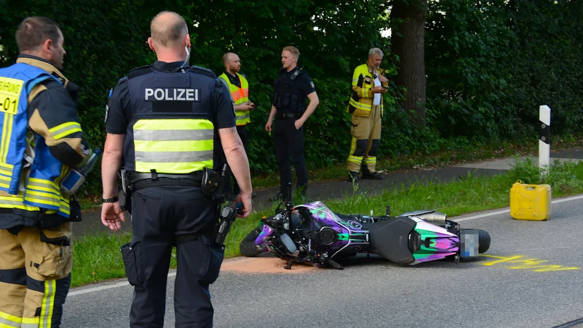 Tödlicher Unfall bei Reinbek: Radfahrer stirbt nach Kollision mit Motorrad