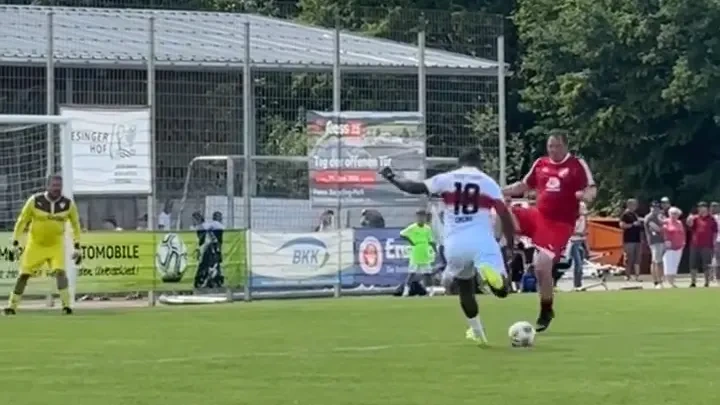 Kennen Sie IHN noch?: Ex-DFB-Star mit Zaubertor