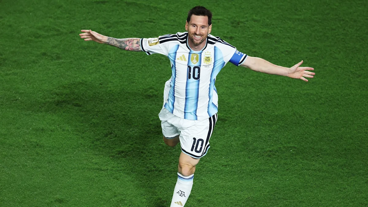Im Video: Hier holt sich Messi Kloses WM-Torrekord