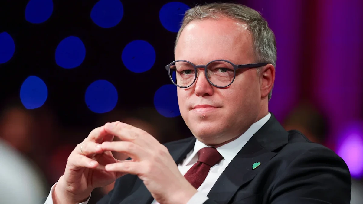Seltsamer Gastbeitrag: Thüringens Landeschef lässt KI für deutsche Musik im Radio werben