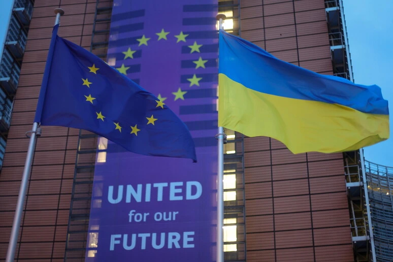 L'Ue pronta ad aprire a giugno i primi capitoli per l'adesione di Kiev