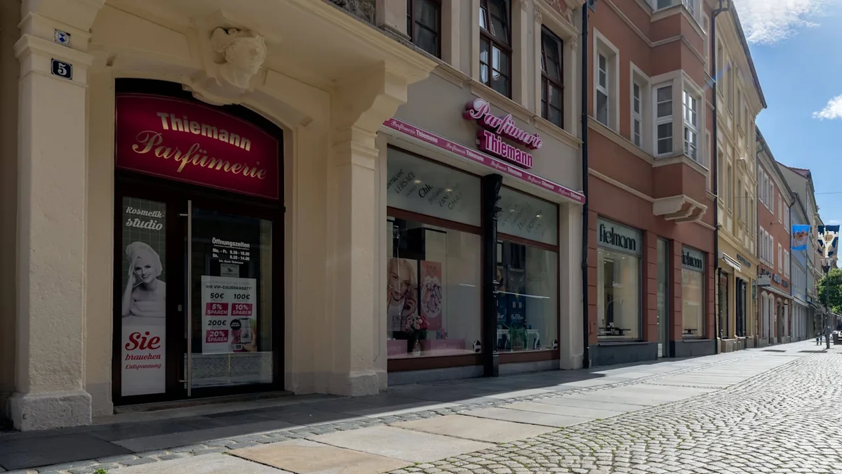 Große Parfümerie-Kette pleite: 13 Filialen von Insolvenz betroffen