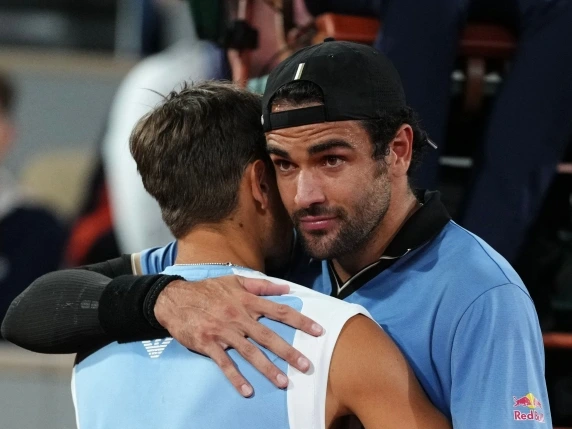 La favola di Arnaldi e Cobolli: dalle sfide Under 14 alla semifinale del Roland Garros. Berrettini in lacrime: «Triste e deluso»