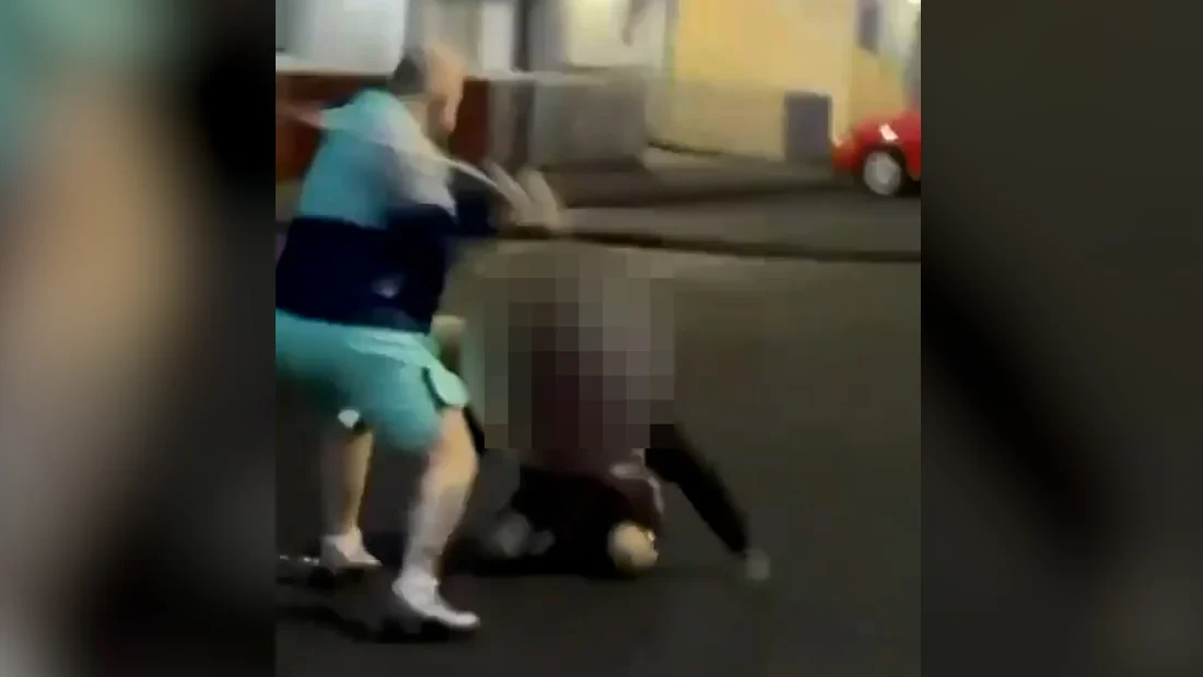 Messermann mit Hurling-Schläger gestoppt: Der Held von Belfast