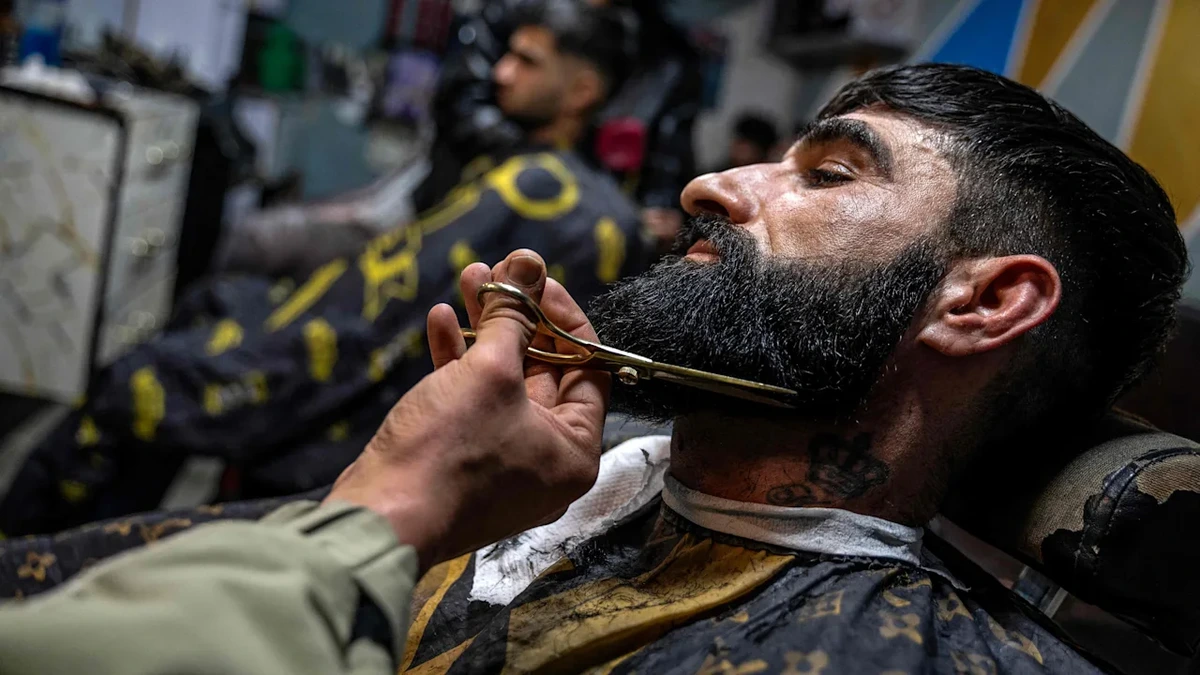 Zu kurzer Bart: Taliban nehmen 20 UN-Helfer an Iran-Grenze fest