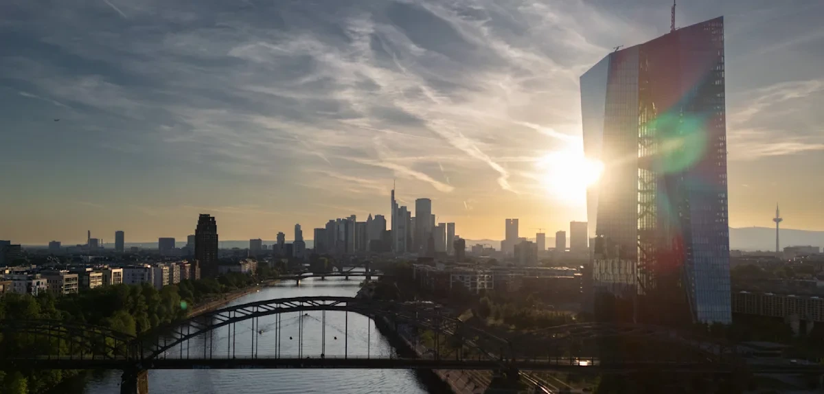 Wirtschaft in der Euro-Zone ist im ersten Quartal überraschend geschrumpft
