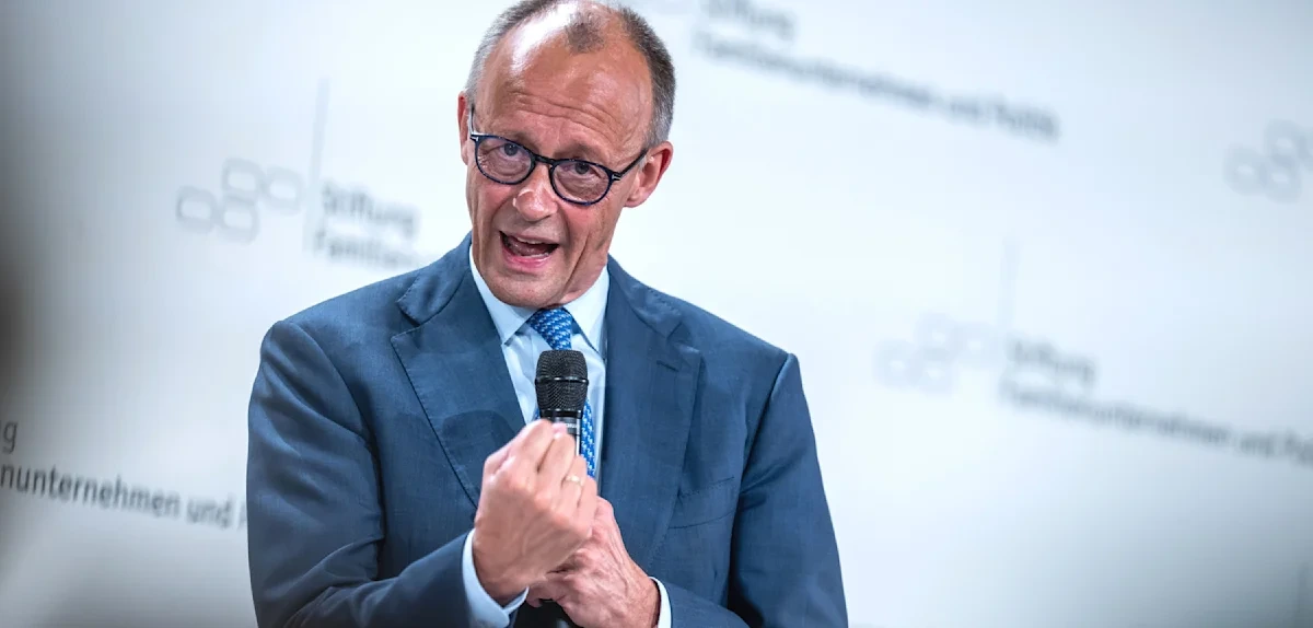 Und dann beschwört der Kanzler ein neues Wirtschaftswunder