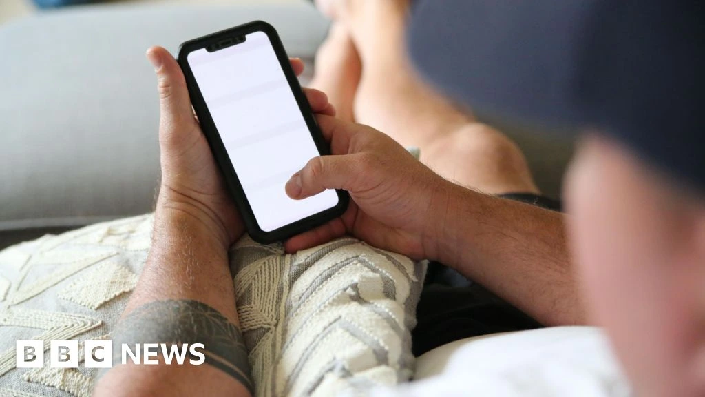 Trains and emergency calls affected after major outage at Australia's largest telecoms company