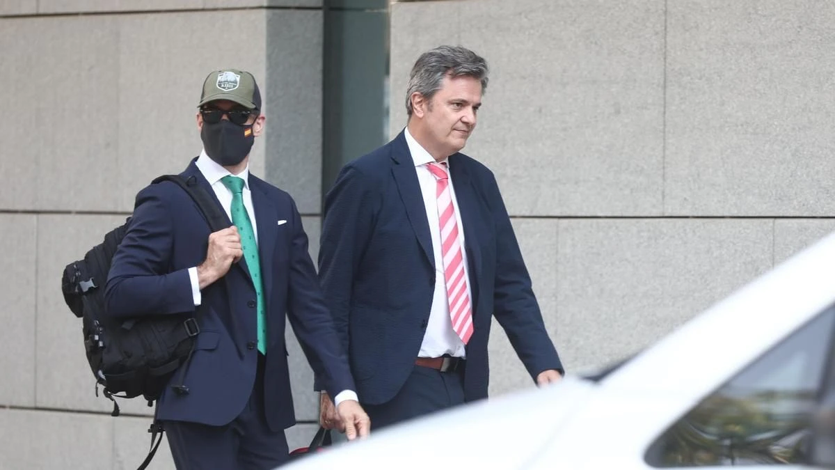 El comandante investigado en el caso Koldo insiste en que Leire Díez le ofreció ser asesor de Mercedes González