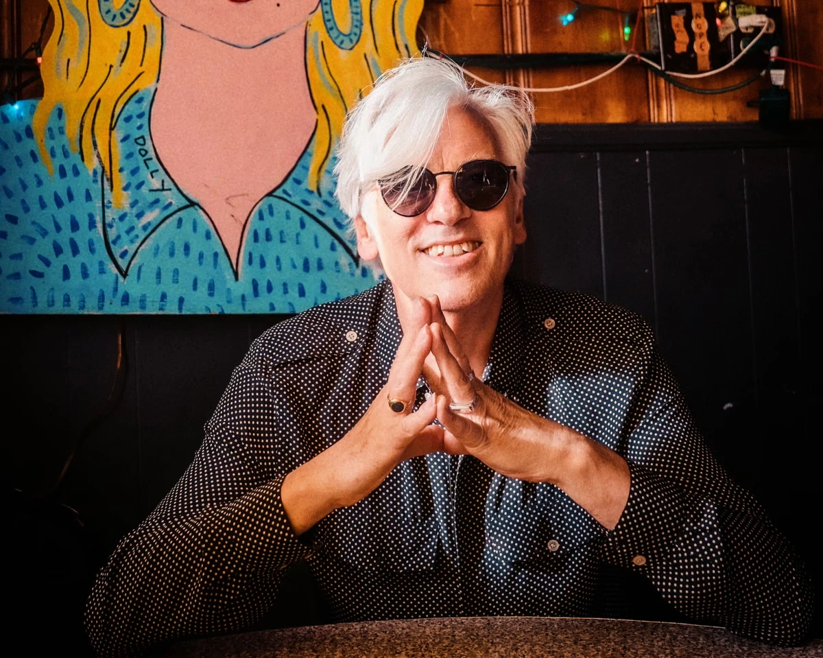 ‘I was a self-centred, entitled little horror ... arguably I still am’: cult psych rocker Robyn Hitchcock talks to Stewart Lee
