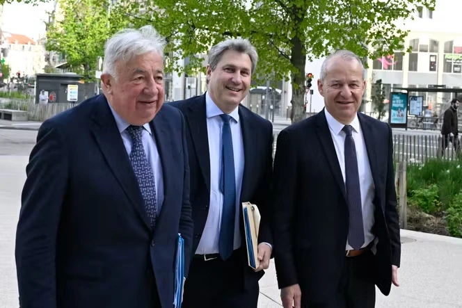 Sénatoriales 2026 : Les Républicains et les socialistes espèrent limiter la casse face à l’irruption du RN