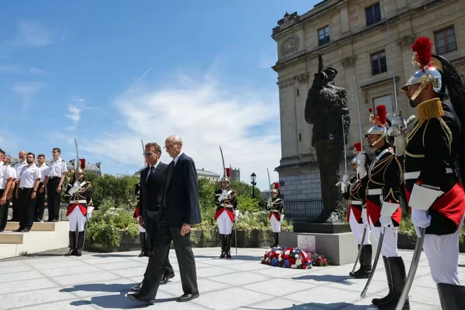 Devant la Cour de cassation, la statue du capitaine Dreyfus a enfin trouvé sa place