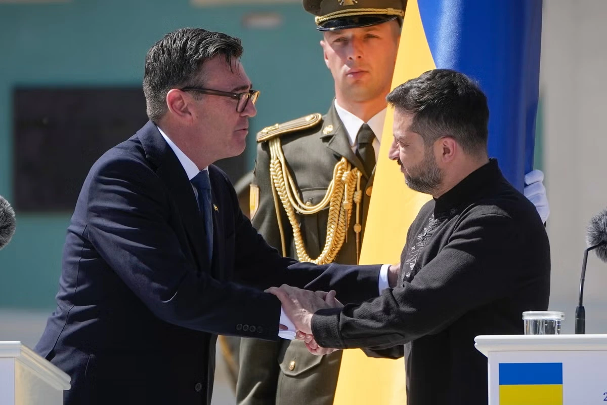 ‘Who started the fire?’ Burnham challenges Putin on first trip to Ukraine as UK-Russia tensions grow