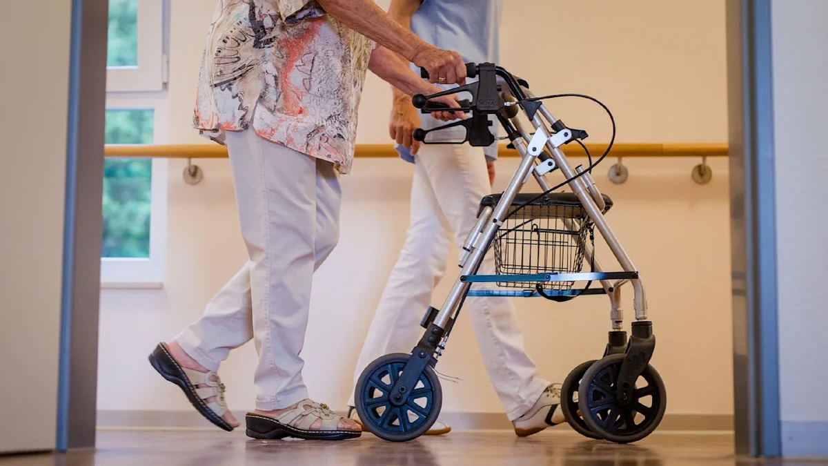 Dramatische Zahlen: Alarmstufe Rot bei der Pflegeversicherung!