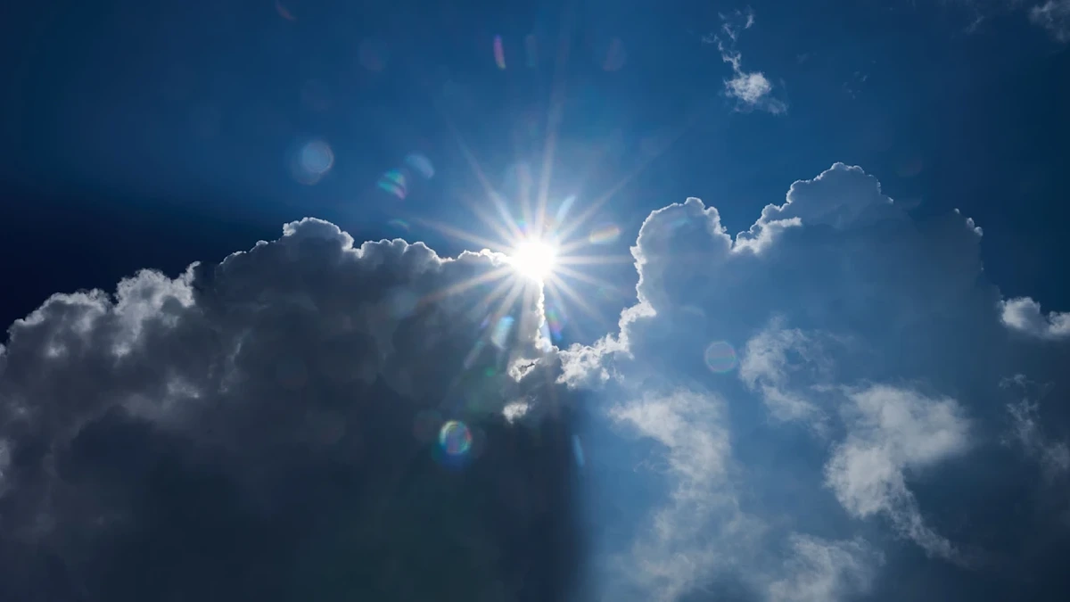 Wetter spaltet Deutschland: Hier gibt’s Sonne satt, dort Sturm und Regen