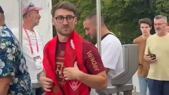 Geniales Stadiongeheimnis: Von diesem Schal träumt jeder Fußballfan