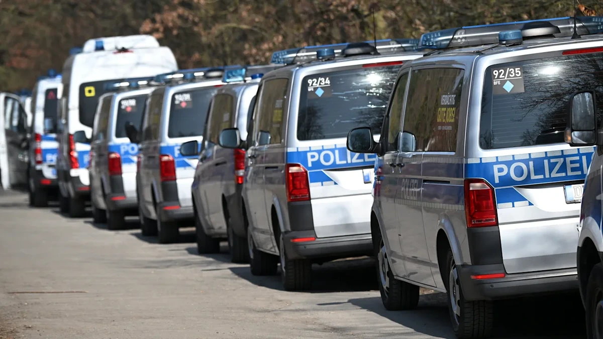 Sieben Verletzte in Niedersachsen: Zwei Gruppen gehen aufeinander los