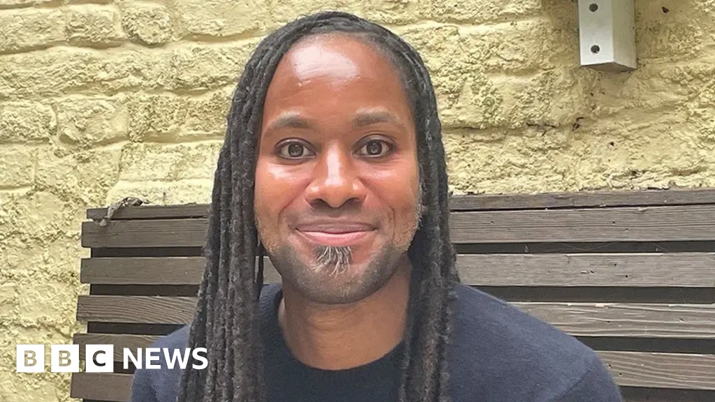 Cambridge professor at centre of plagiarism row resigns