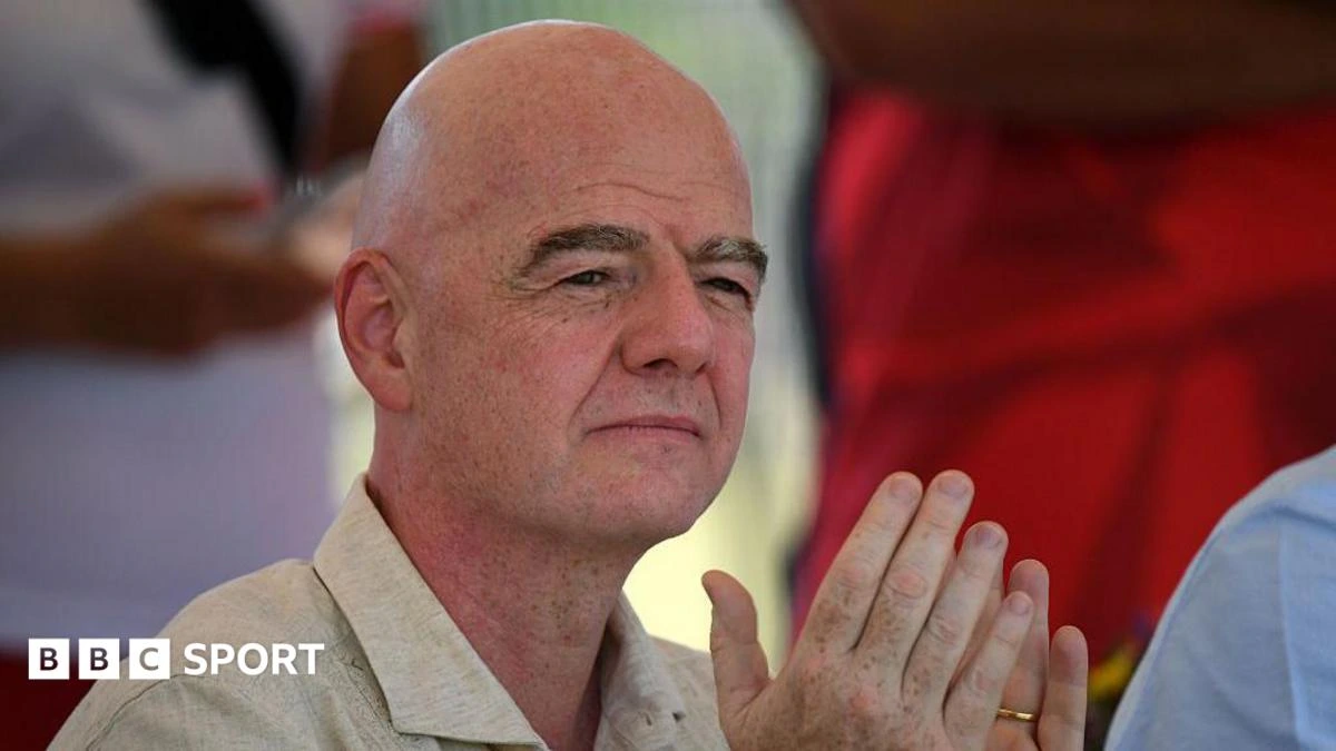 Premier League chief says Fifa self-destructed over World Cup plan