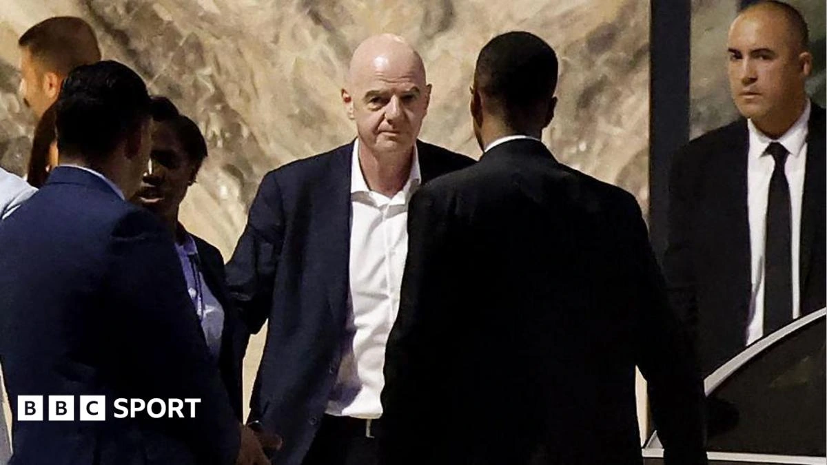Fifa criticises campaign to oust president Infantino