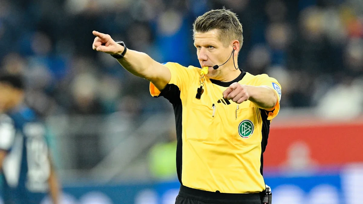 Zur neuen Bundesliga-Saison: Schiri-Knaller bei Sky!