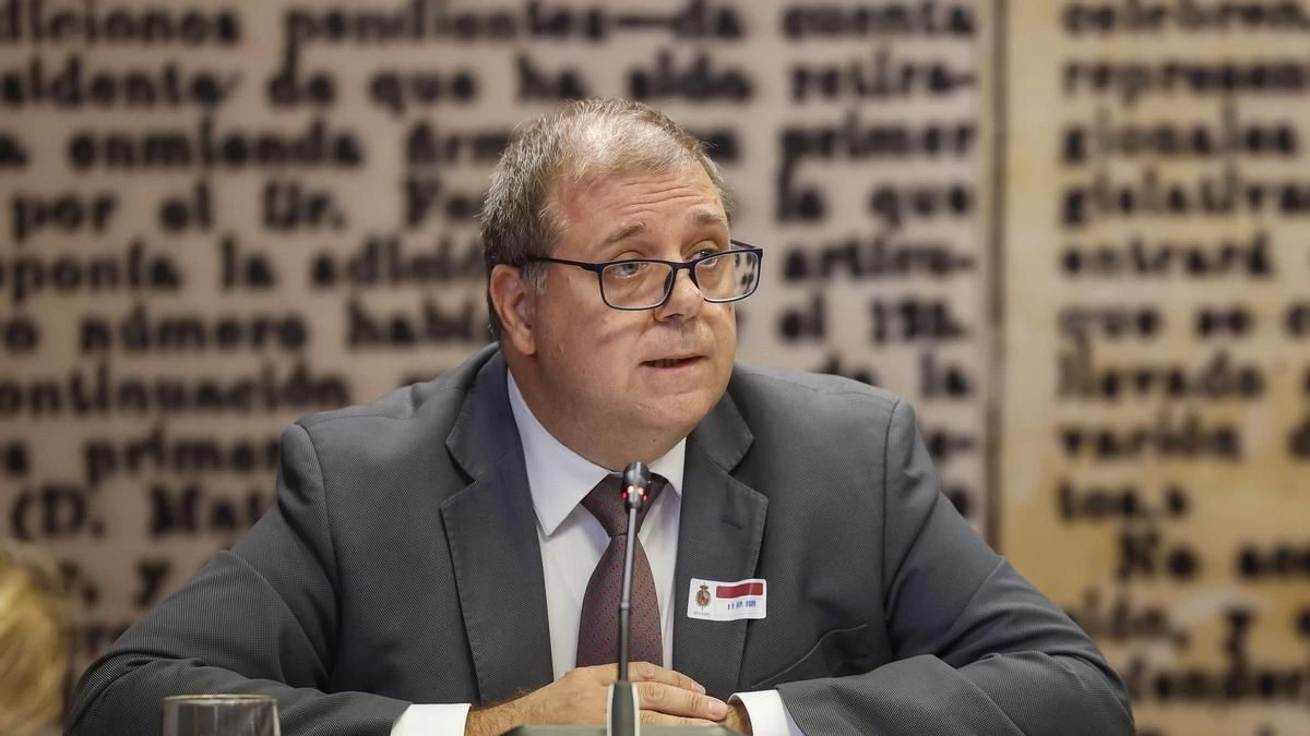 El exjefe de gabinete de Sánchez en el PSOE pide anular el clonado de su móvil porque se hizo “sin autorización judicial”