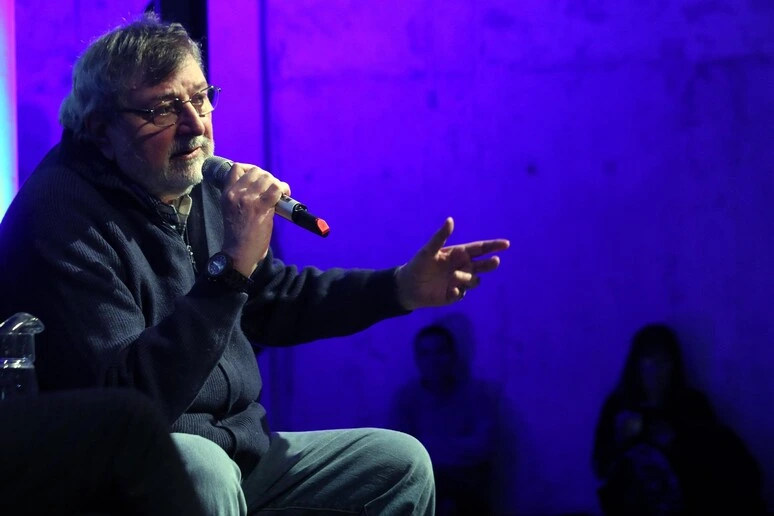 Guccini, l'ultimo incontro in piazza 40 anni dopo il concerto del 1984