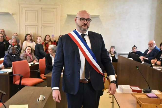 Le maire RN de Montargis démissionne, quatre mois seulement après son élection