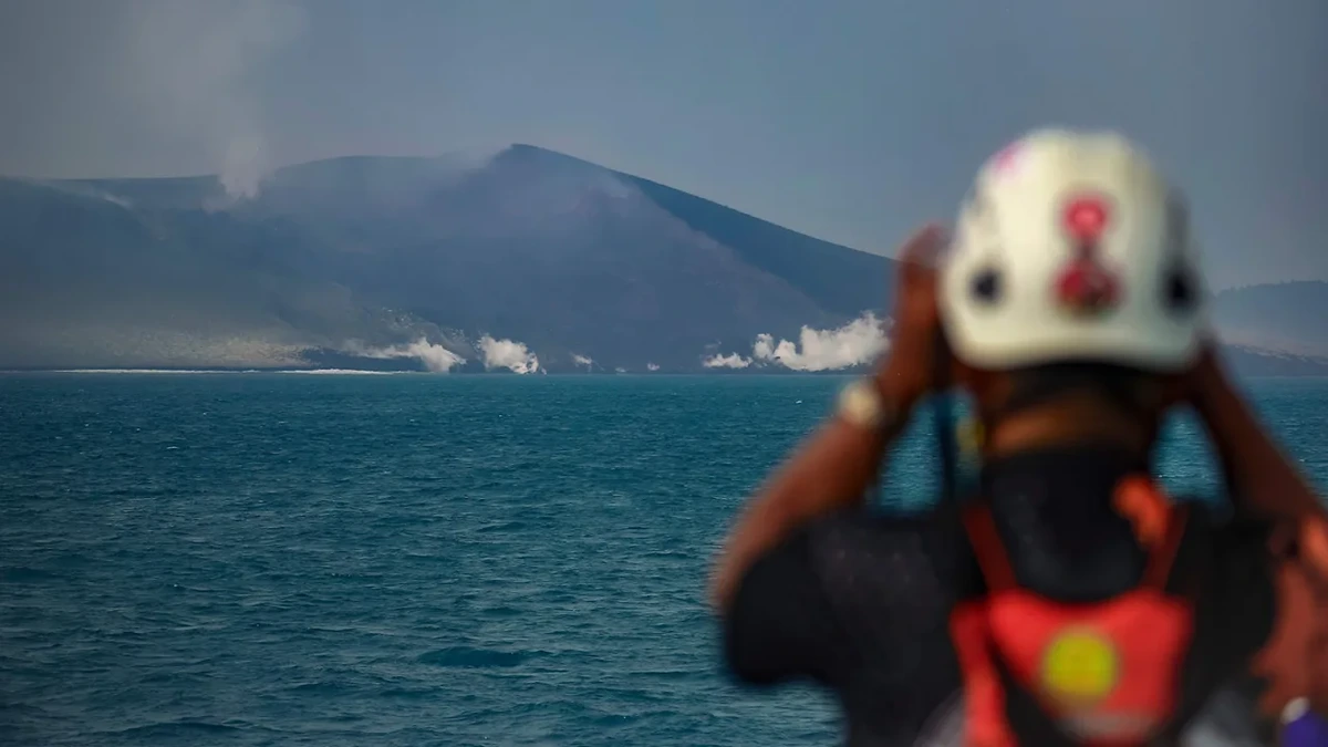 Nach Vulkanausbruch: Plötzlich zwei neue Inseln im Meer