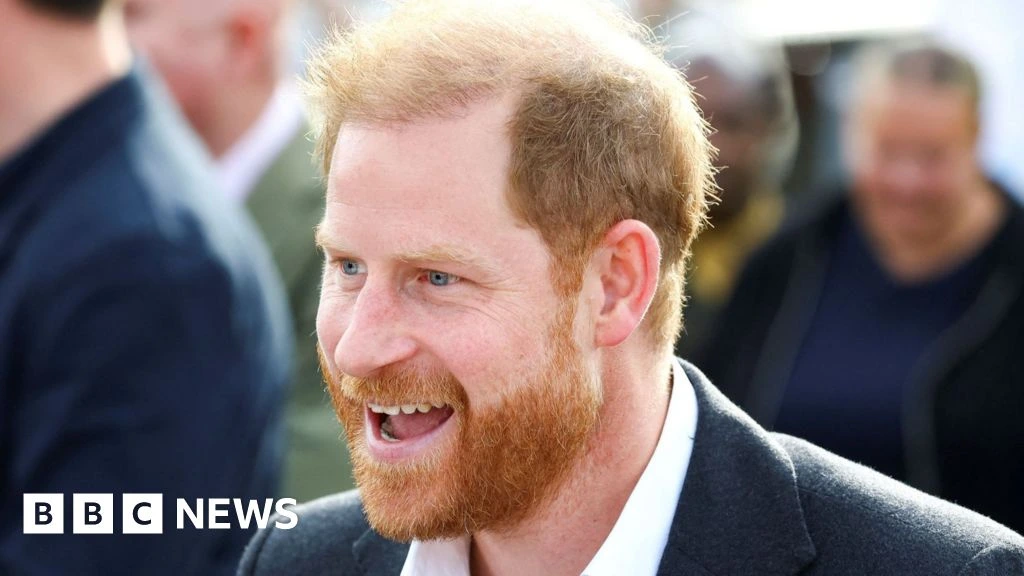 Harry says he wants to 'reconcile' with his family