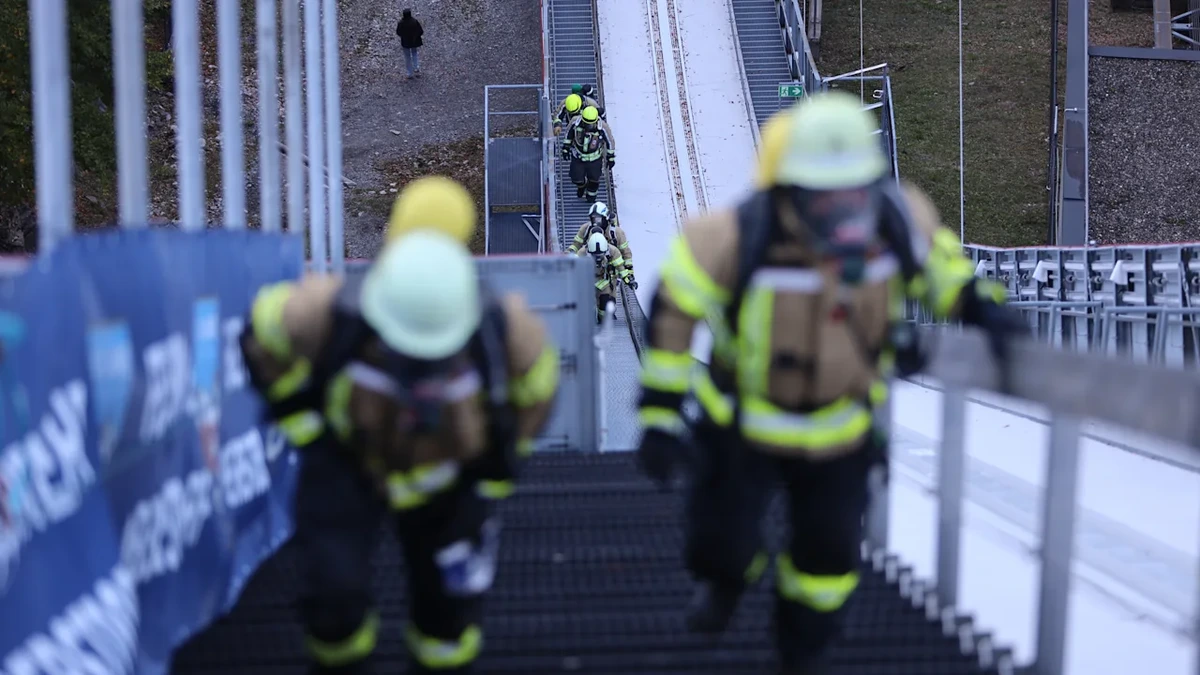 Drama beim Wettkampf in Oberstdorf: Feuerwehrmann (51) stirbt an Skiflugschanze