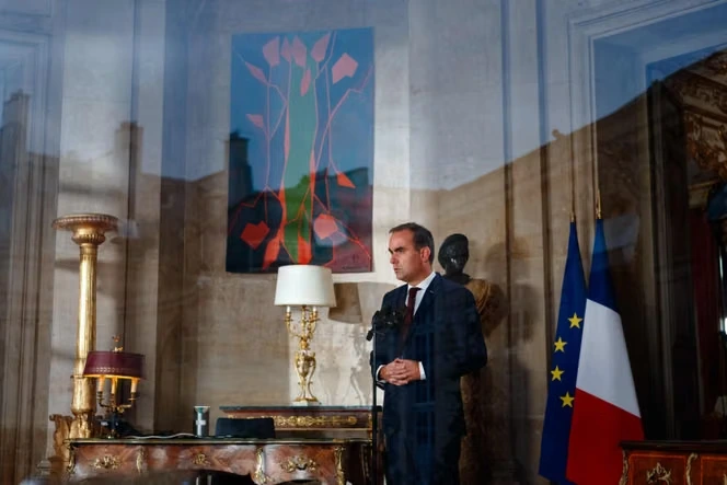 Sébastien Lecornu accablé par « la superposition des crises », du mouvement lycéen à la baisse du pouvoir d’achat