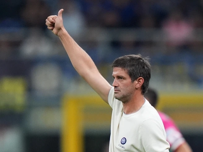 Chivu e gli esperimenti riusciti: il coraggio di inventare per la vetta solitaria