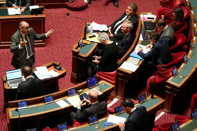 Mobilisations sociales : le projet de loi « casseurs-payeurs » approuvé et élargi par le Sénat après les violences du 17 octobre