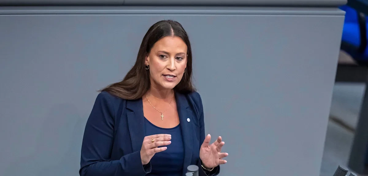 „Schießt dem Fass den Boden aus“ – Caroline Bosbach reicht Beschwerde gegen Böhmermann ein