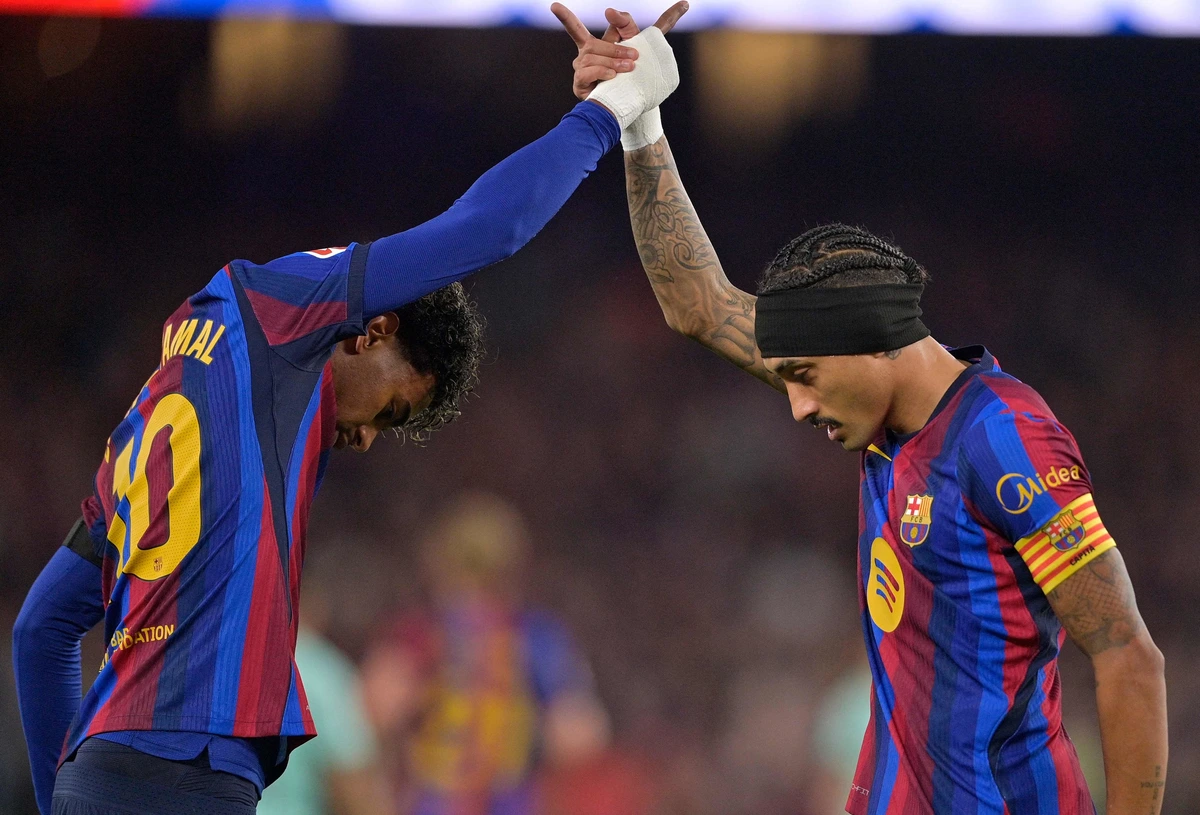 El Barcelona golea al Alavés para ahuyentar los fantasmas del pasado
