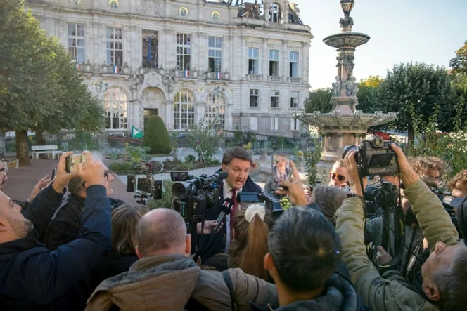 Guillaume Guérin, maire de Limoges, après l’incendie qui a détruit l’hôtel de ville : « L’ultragauche a organisé la logistique. Ils avaient préparé leur coup, savaient par où entrer »